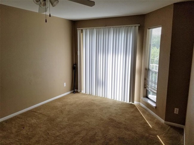 Building Photo - 18617 Egret Bay Blvd