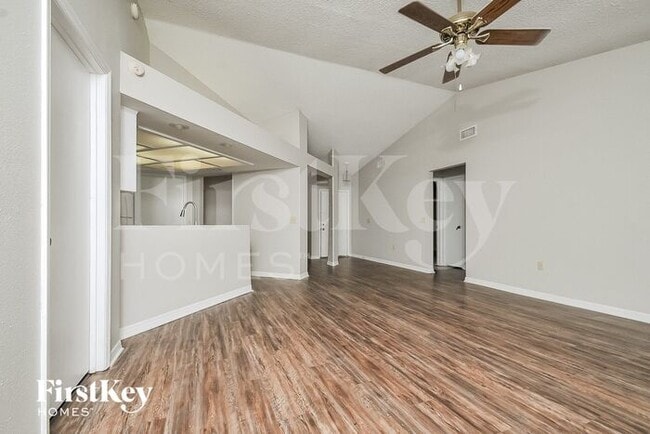 Building Photo - 1050 Walt Williams Rd