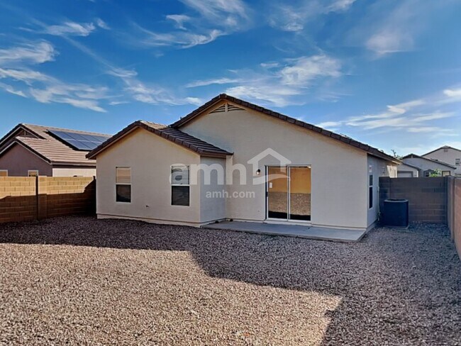 Building Photo - 22220 W Yavapai St