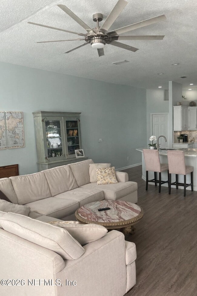 Building Photo - 223 South St