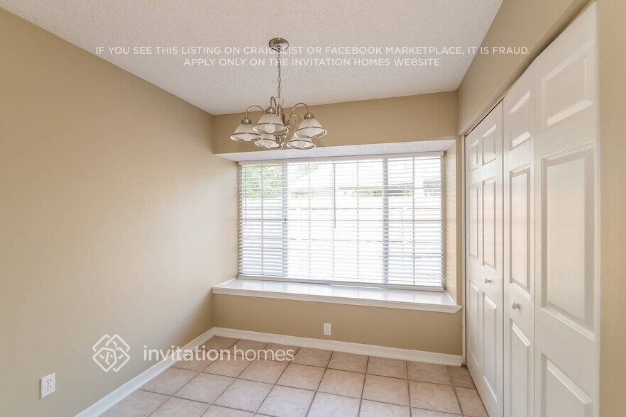 Building Photo - 7842 Mactavish Way S