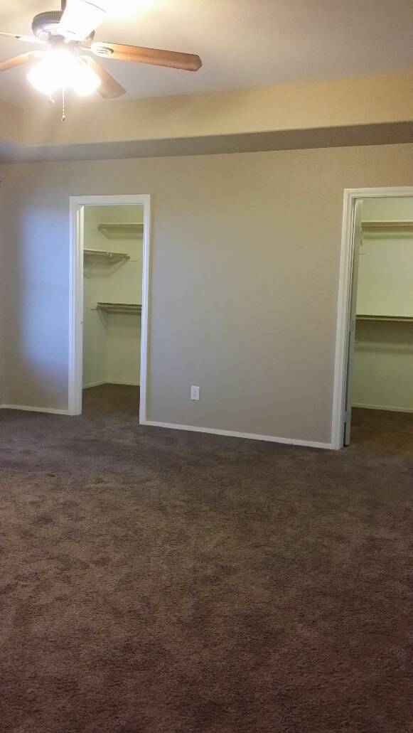 Building Photo - 828 Bussora Rose Dr