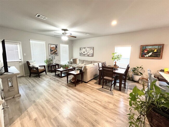 Building Photo - 19835 Capri Shrs Ln