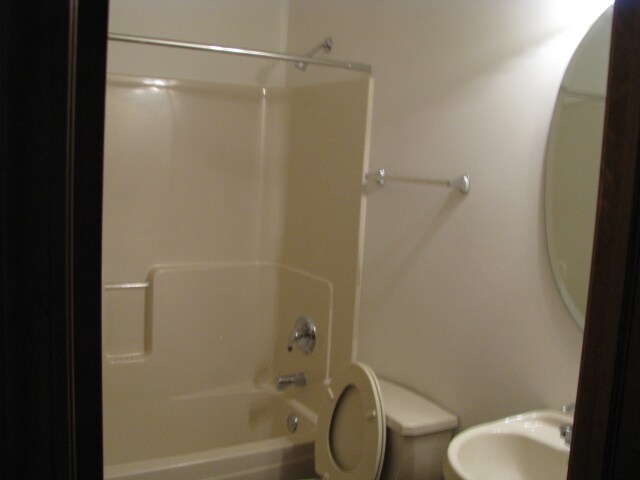 Building Photo - 443 Highplains Rd