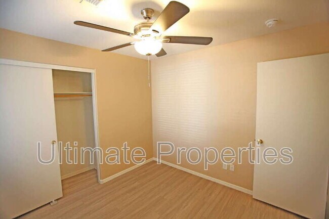 Building Photo - 24991 W Dove Ridge