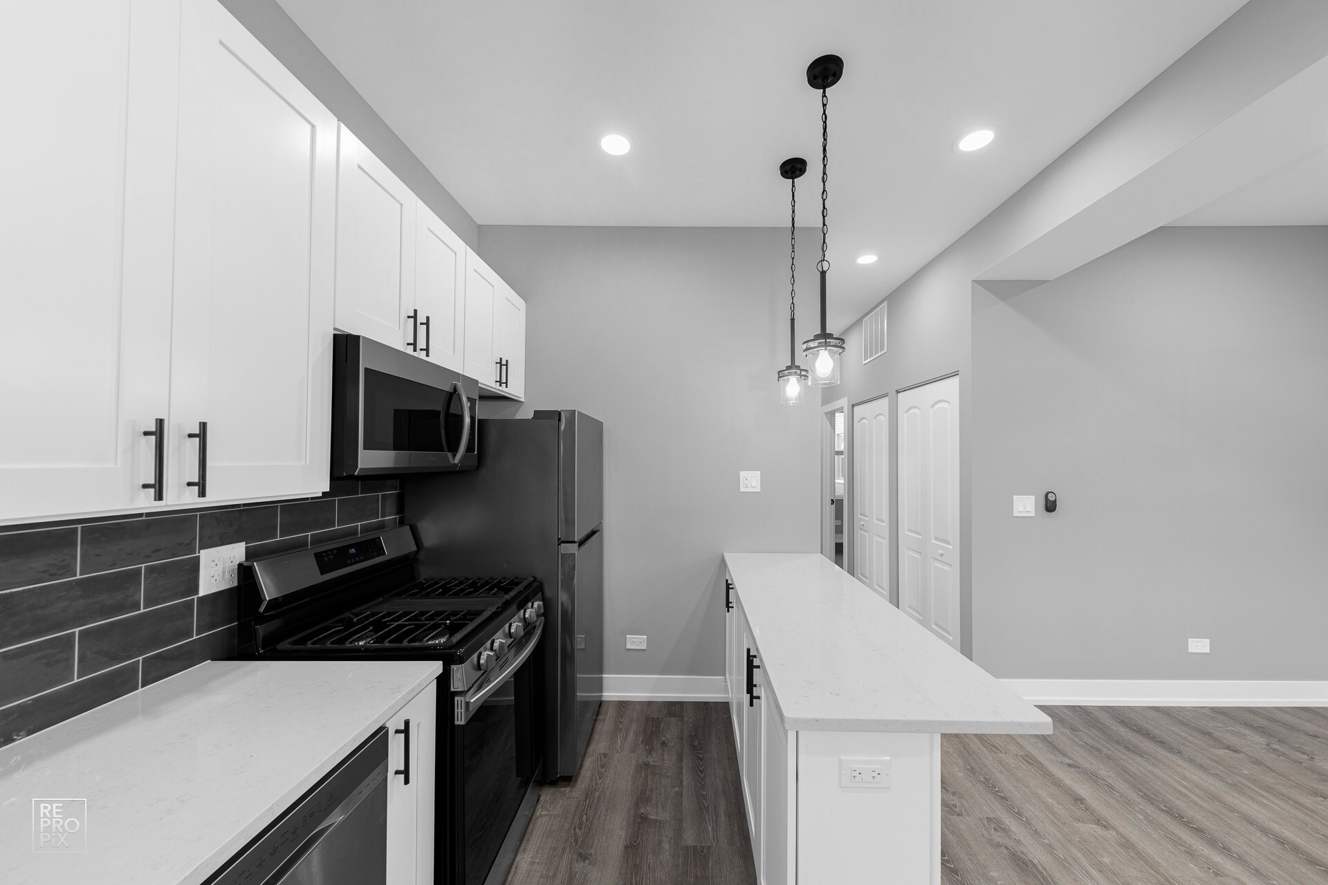 Building Photo - 2317 W Taylor St