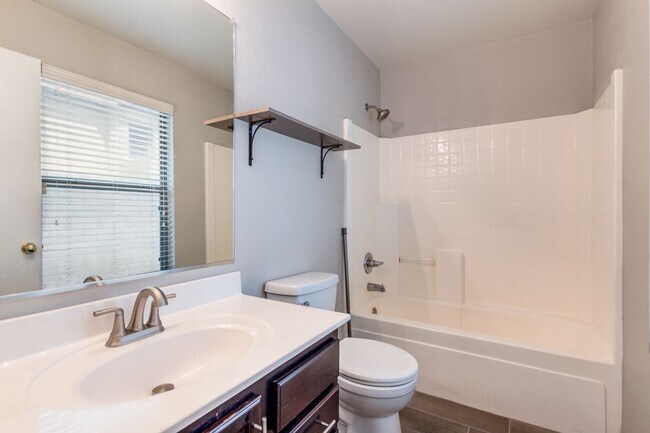 Building Photo - House with Private Pool in Spectrum at Val...