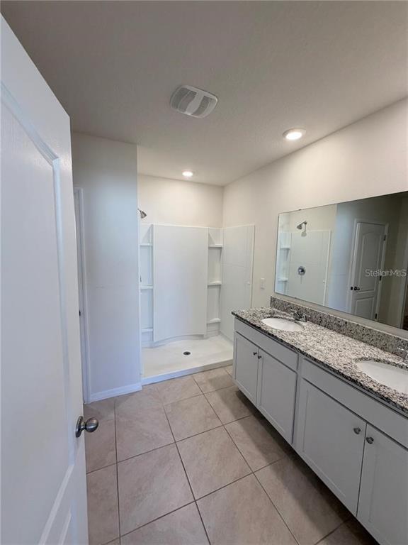 Building Photo - 5653 Winona Dr