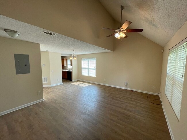 Building Photo - PRE-LEASING FOR AUGUST 2 2026 MOVE IN! 1/2 Off Deposit!
