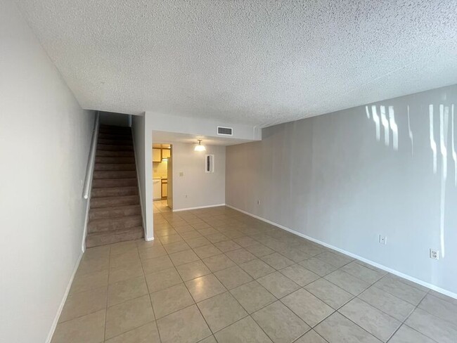 Building Photo - 4149 S Semoran Blvd