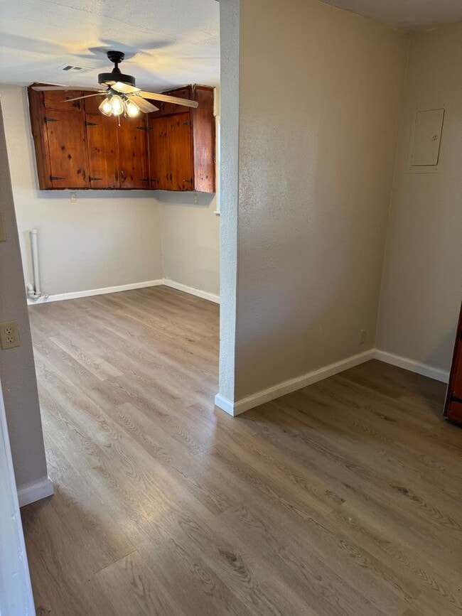 Building Photo - 211 S Choctaw