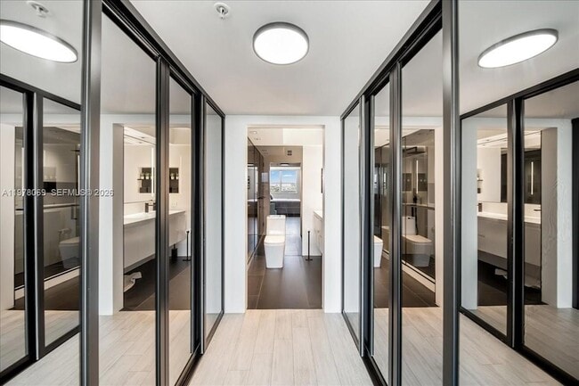 Building Photo - 650 West Ave