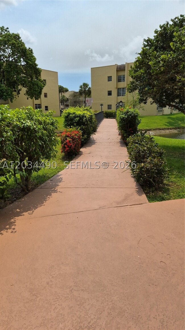 Building Photo - 6050 NW 64th Ave