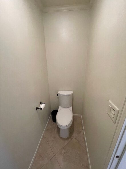 Building Photo - 163 California Ave