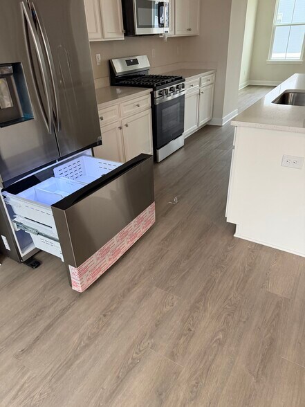 Building Photo - 4337 Reusch Cir