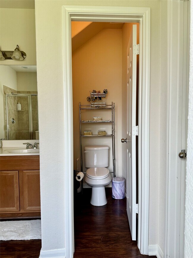 Building Photo - 18622 Each Elm Way