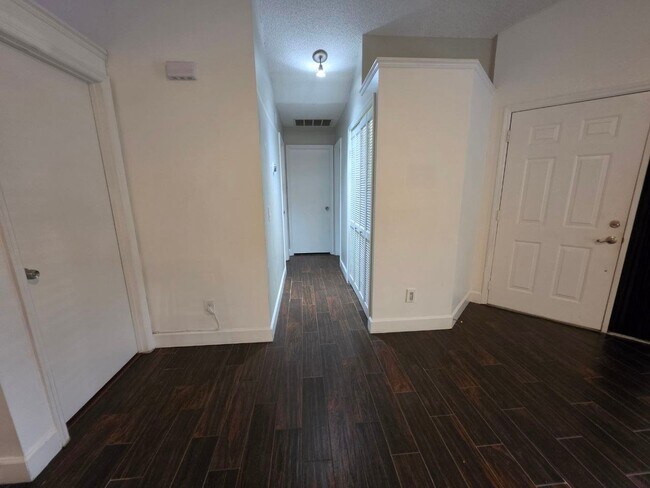 Building Photo - 12324 Gingham Ct