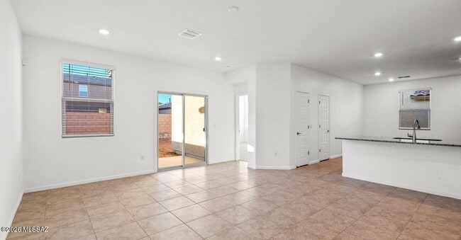 Building Photo - 7093 W Muirwood Ln