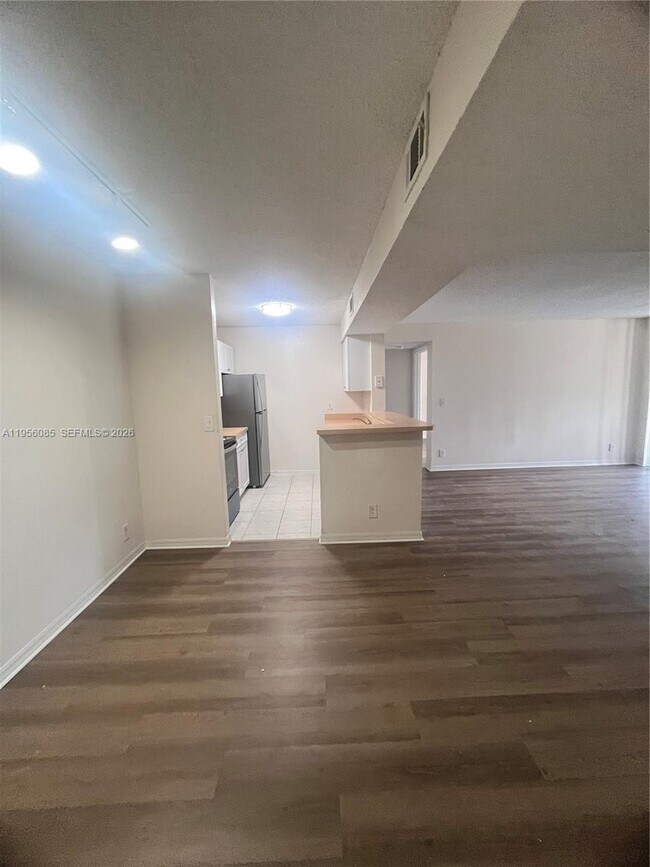 Building Photo - 4035 W McNab Rd