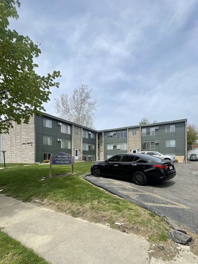 Building Photo - 516 W Mulberry St