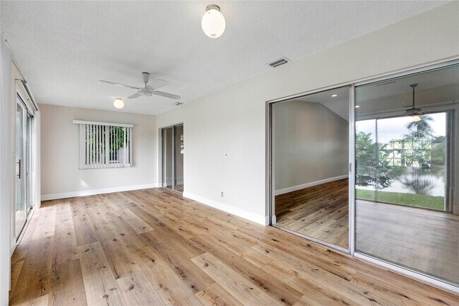 Building Photo - 10120 NW 71st St