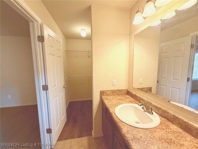 Building Photo - 6614 Huntington Ct