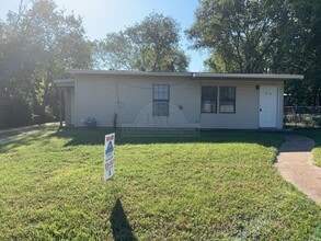 Building Photo - ***Two-Weeks Free Rent***916 Evergreen, Ki...
