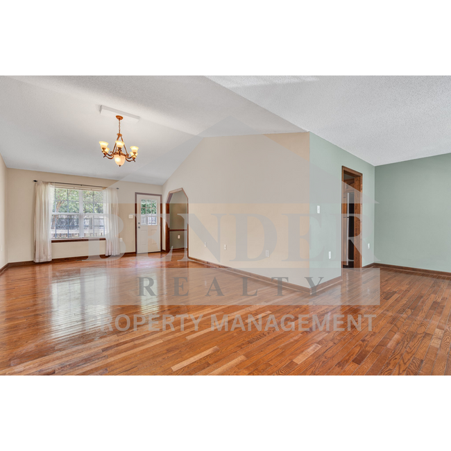 Building Photo - REDUCED!!! BEAUTIFUL HOME