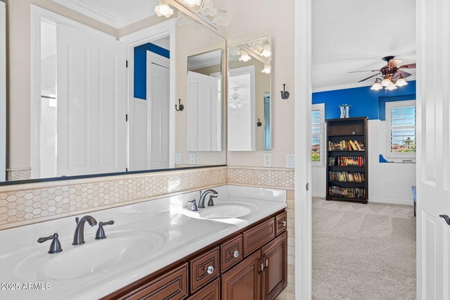 Building Photo - 3452 E Ivyglen Cir
