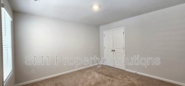 Building Photo - 218 Stamm Dr