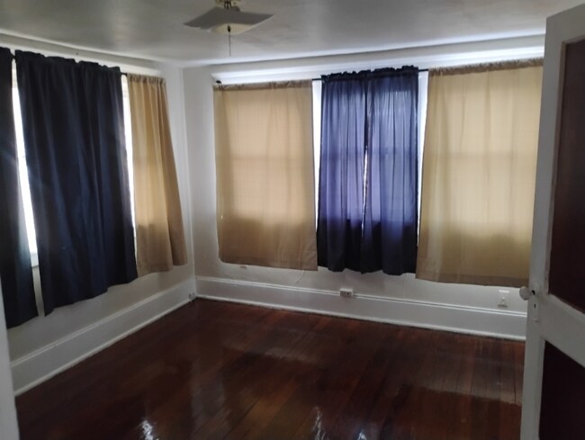 Building Photo - 817 Bancroft Ct