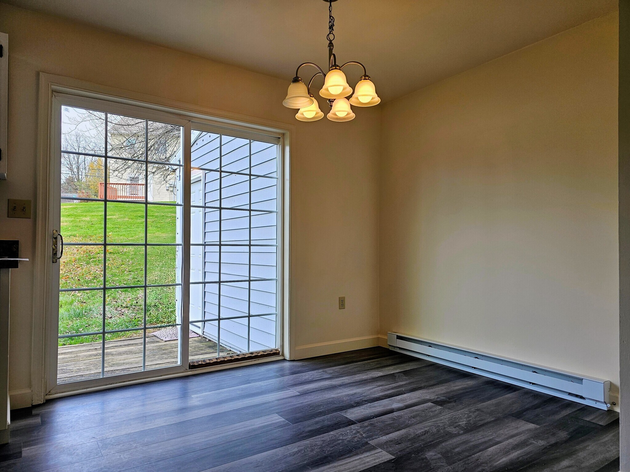 Building Photo - 396 Cardinal Rd