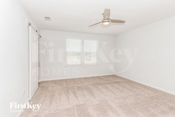 Building Photo - 2017 Amberly Dr