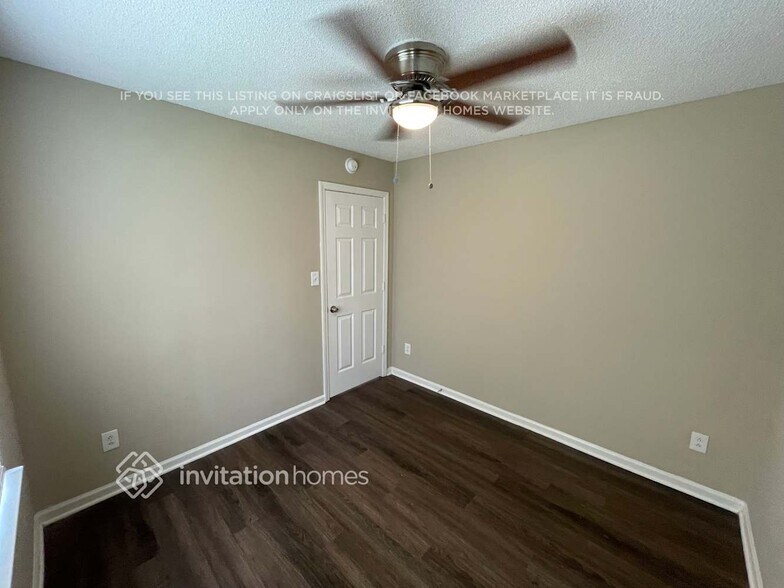 Building Photo - 171 Golding Dr
