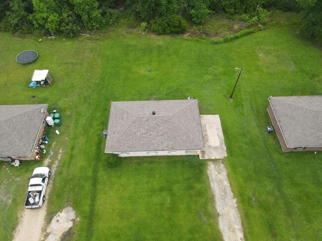 Building Photo - 1112 Pinder Ln