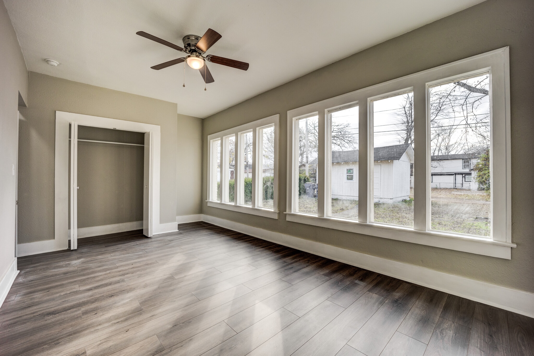 Building Photo - 922 S 23rd St