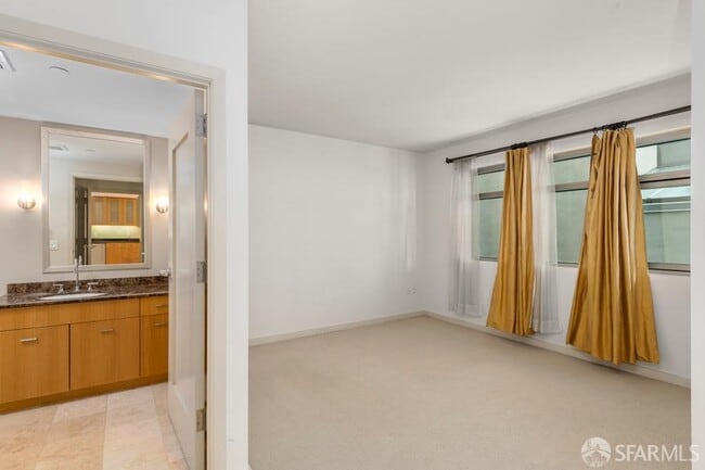 Building Photo - 355 1st St