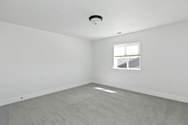 Building Photo - 8283 W Shams Ln