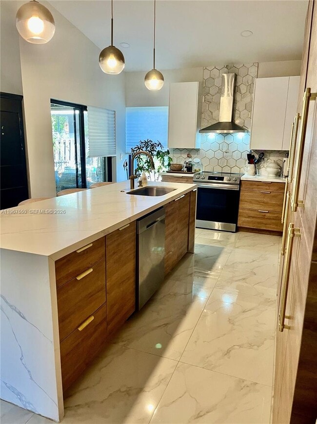 Building Photo - 6201 Portsmouth Ln