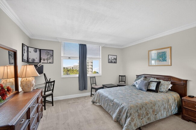 Building Photo - 3450 S Ocean Blvd