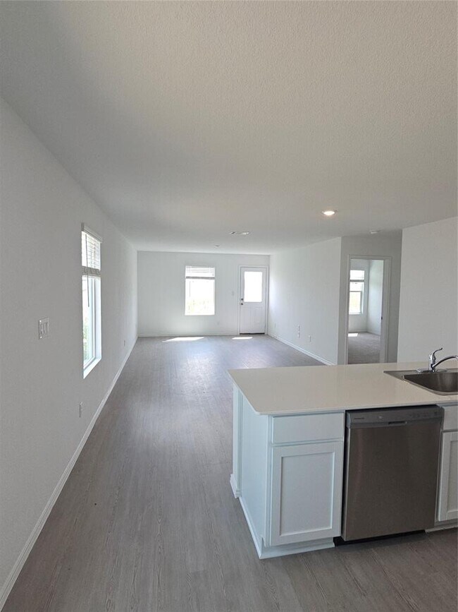 Building Photo - 2312 Dust Devil Dr