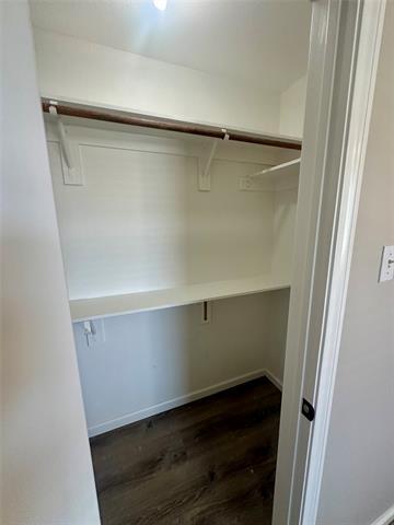 Building Photo - 127 Lori Dr