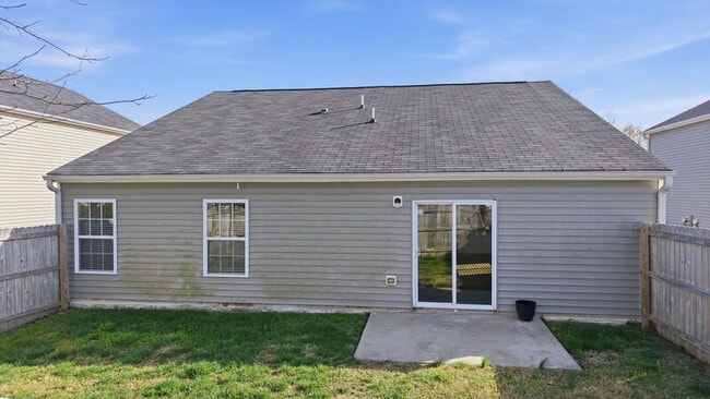 Building Photo - 3916 Sabre Ln