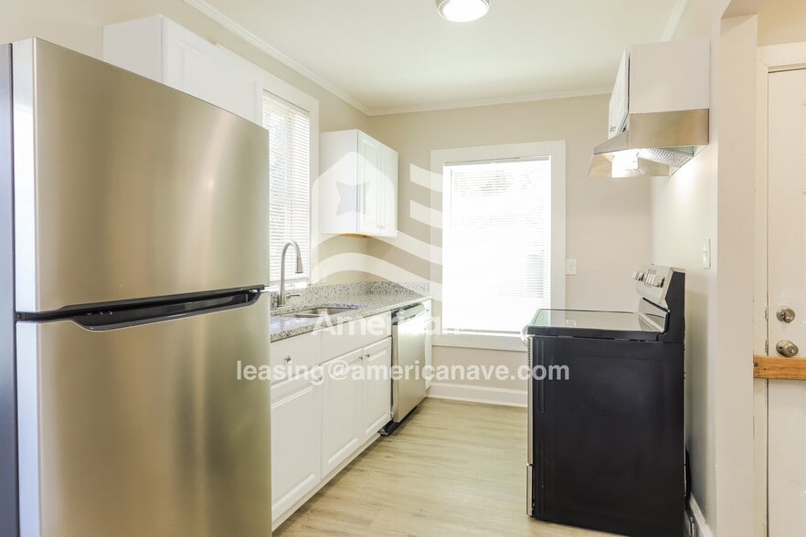 Building Photo - 8203 4th Ave S