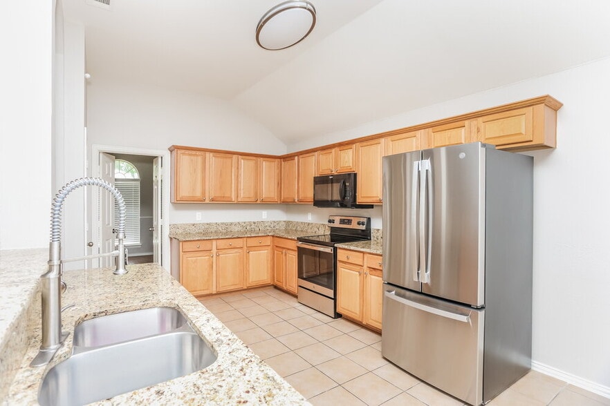 Building Photo - 213 Morningstar Ln