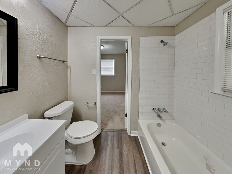 Building Photo - 6536 Paul Way