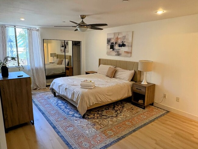 Building Photo - 850 State St