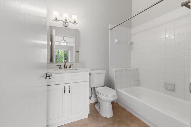 Building Photo - 8671 Hunters Key Cir