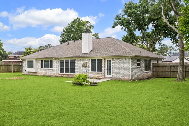 Building Photo - 2414 Chelston Ct