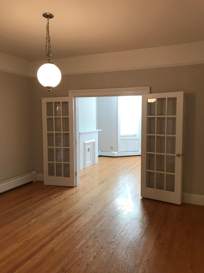 Building Photo - 342 Pavonia Ave